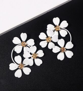 Flora Matte White Earrings