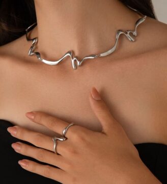 Neck choker - available in silver and gold