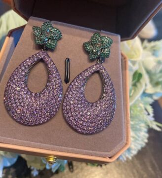 Pineapple shaped stainless steel earrings. Also available in gold