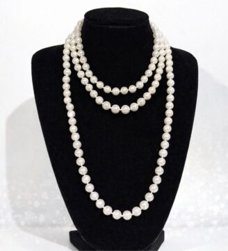 Long polished pearls