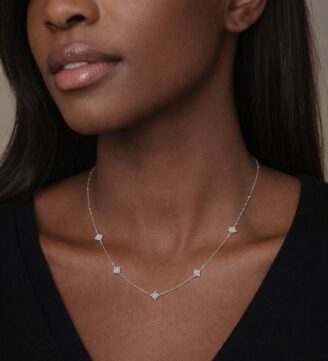 Zirconia neck chain with stars