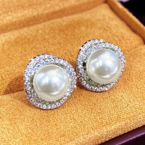 Pearl Studs