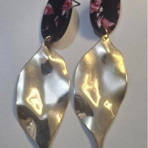 Gold leaf earrings with marble stud