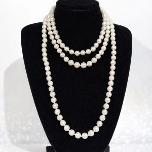 Long polished pearls